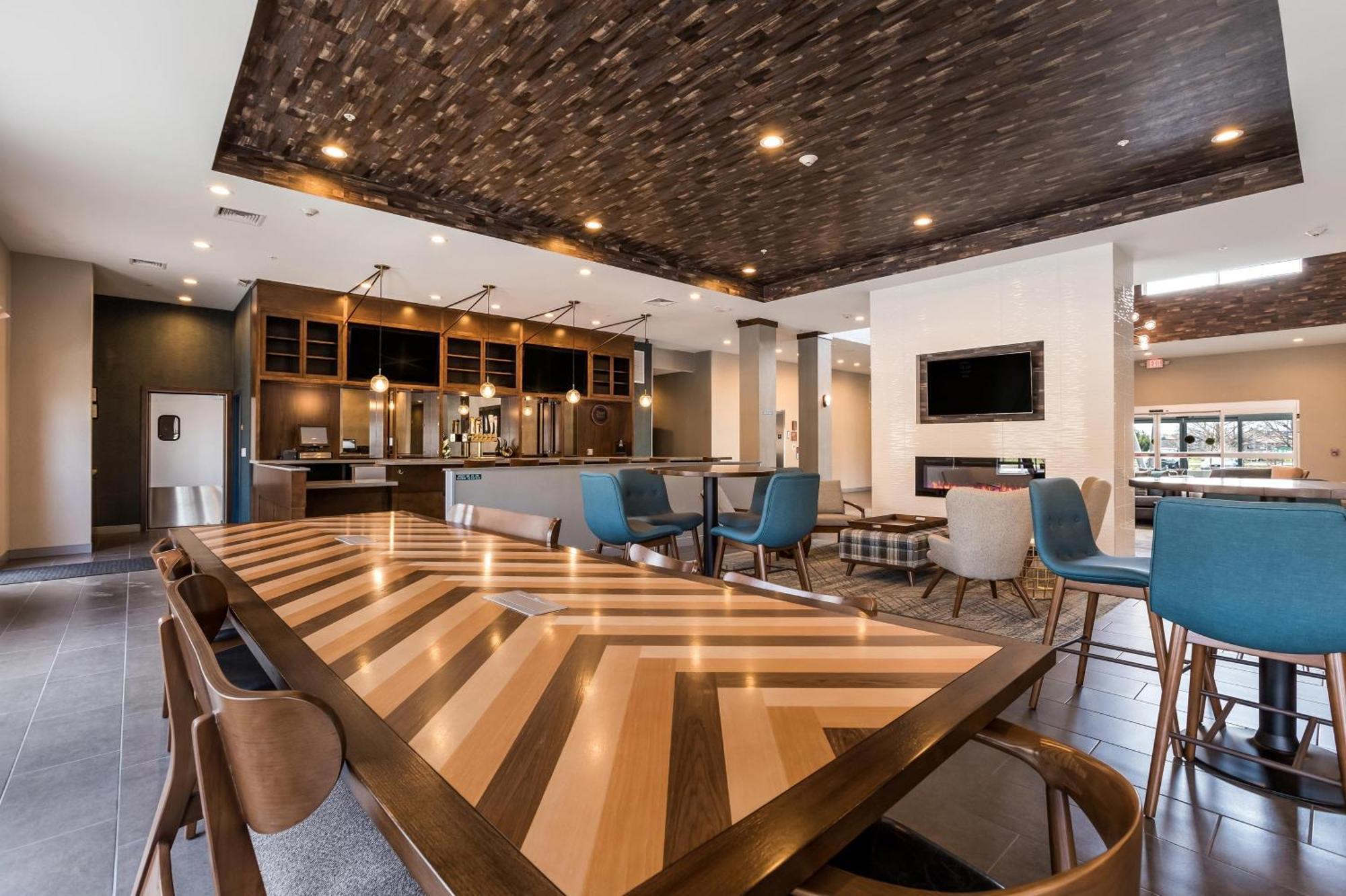 Four Points By Sheraton Elkhart Buitenkant foto