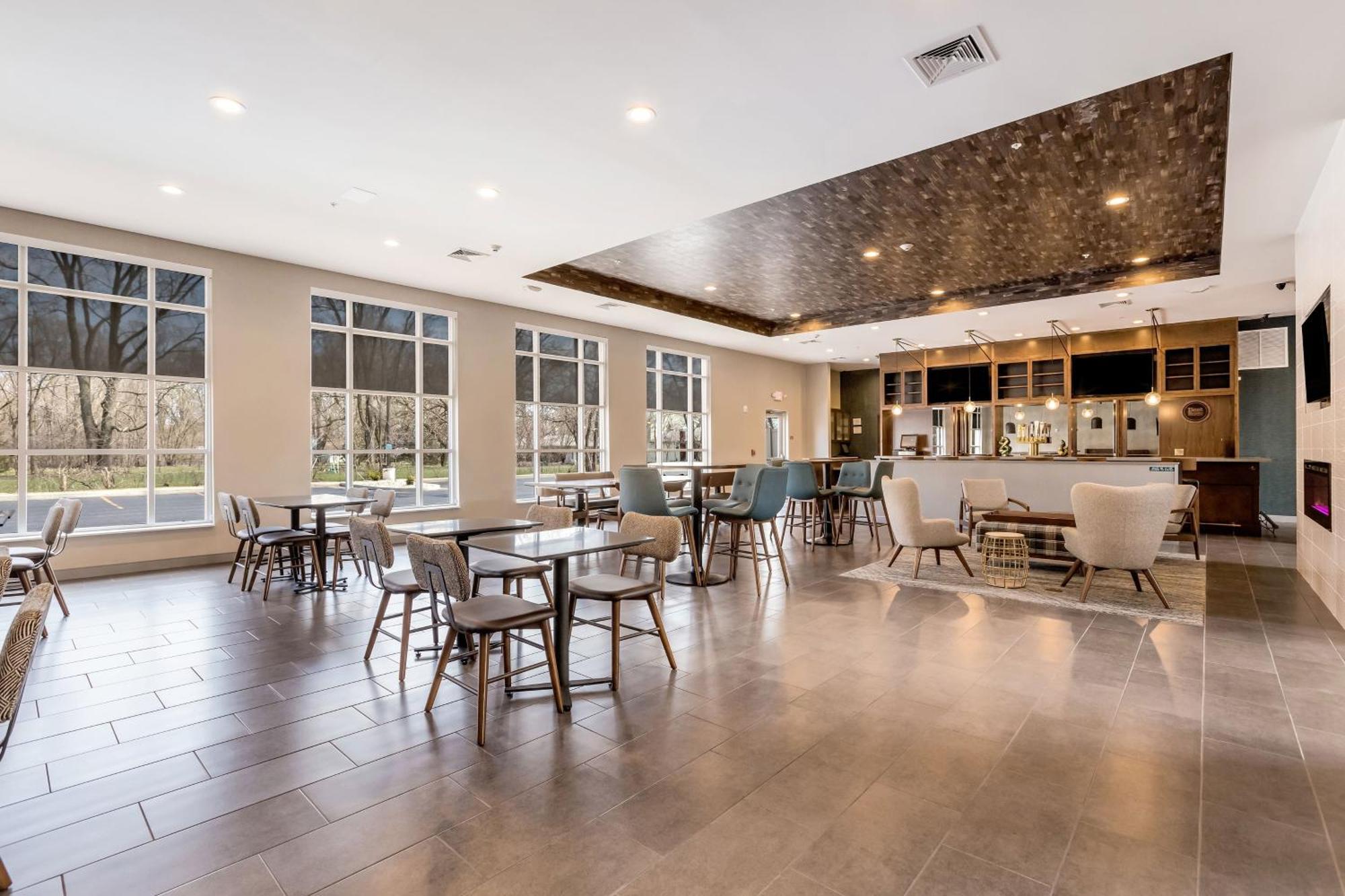 Four Points By Sheraton Elkhart Buitenkant foto